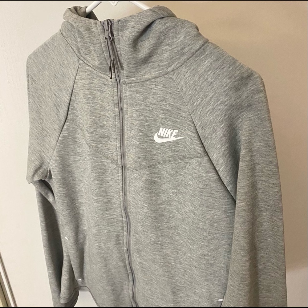 Nike sweater